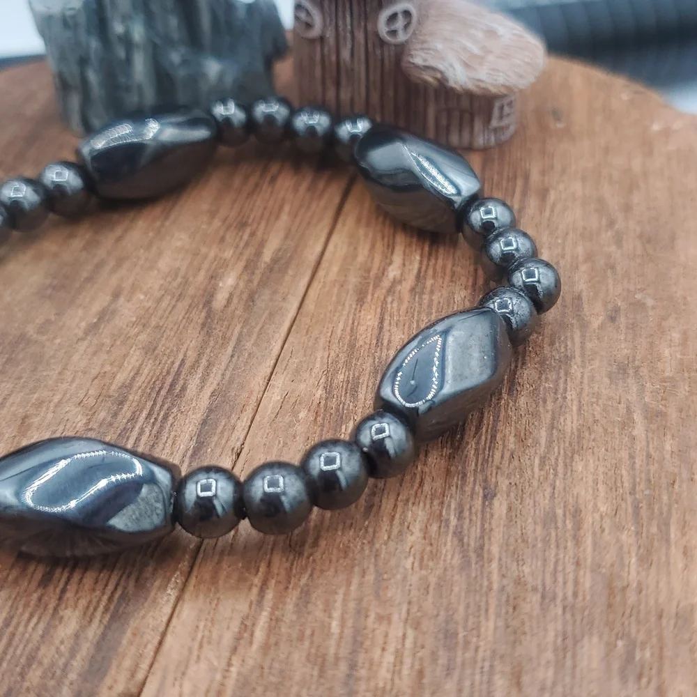 Hematite Black Metalic Bracelet B3328